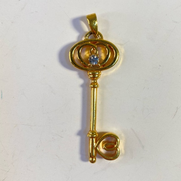 Vintage NVC Gold Tone Key Pendant with Rhinestone - Picture 1 of 7